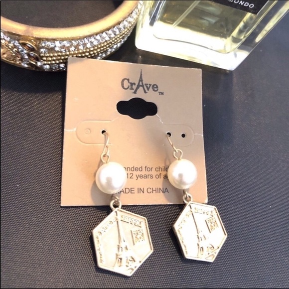 Statement pearl earrings EIFFEL TOWER PEARL EARRINGS #266 - Picture 2 of 2